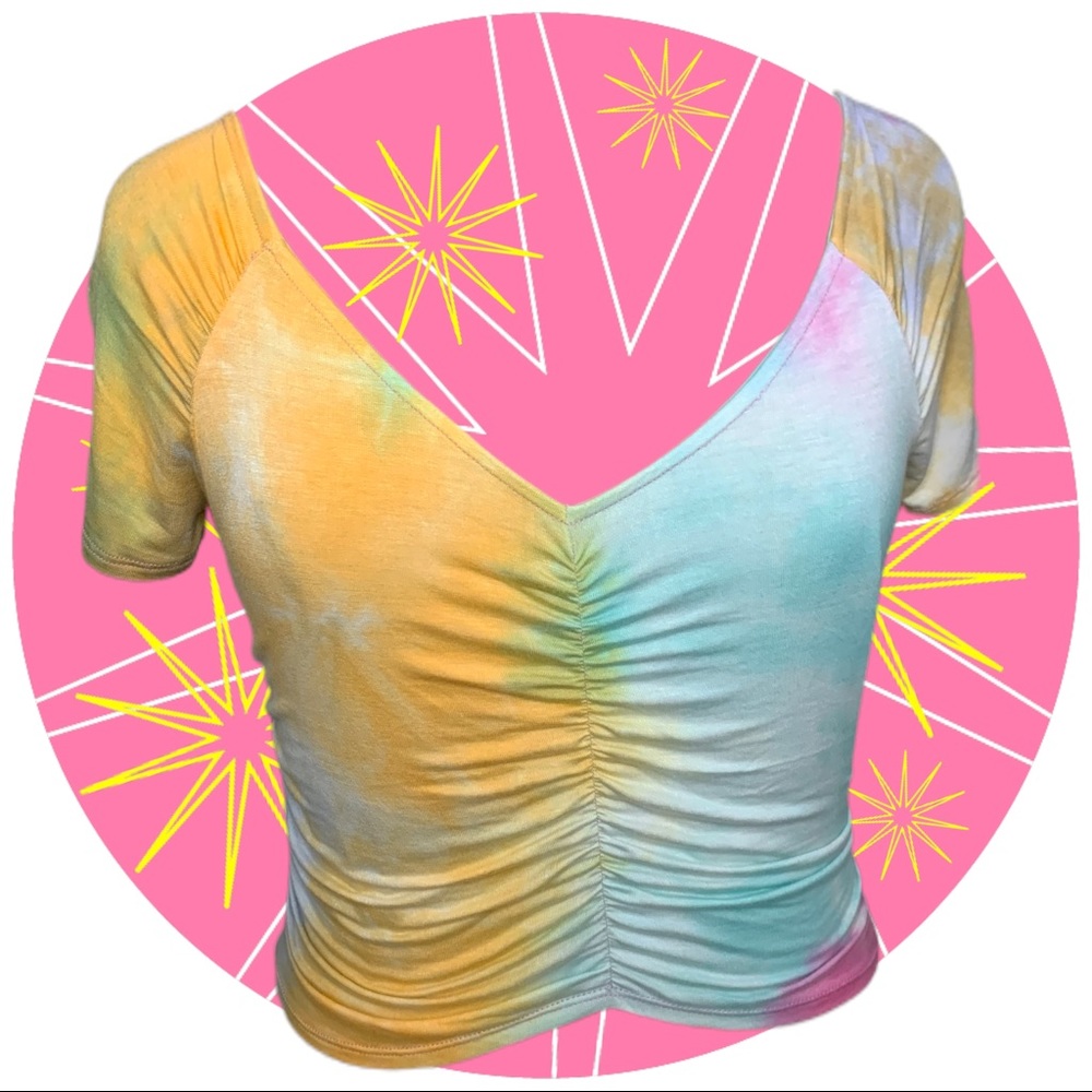 🌈☀️ Heart & Hips Tie Dye Crop Top! Size Large Blue, Yellow, Pink, White Tie Dye